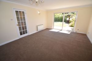 Lounge- click for photo gallery